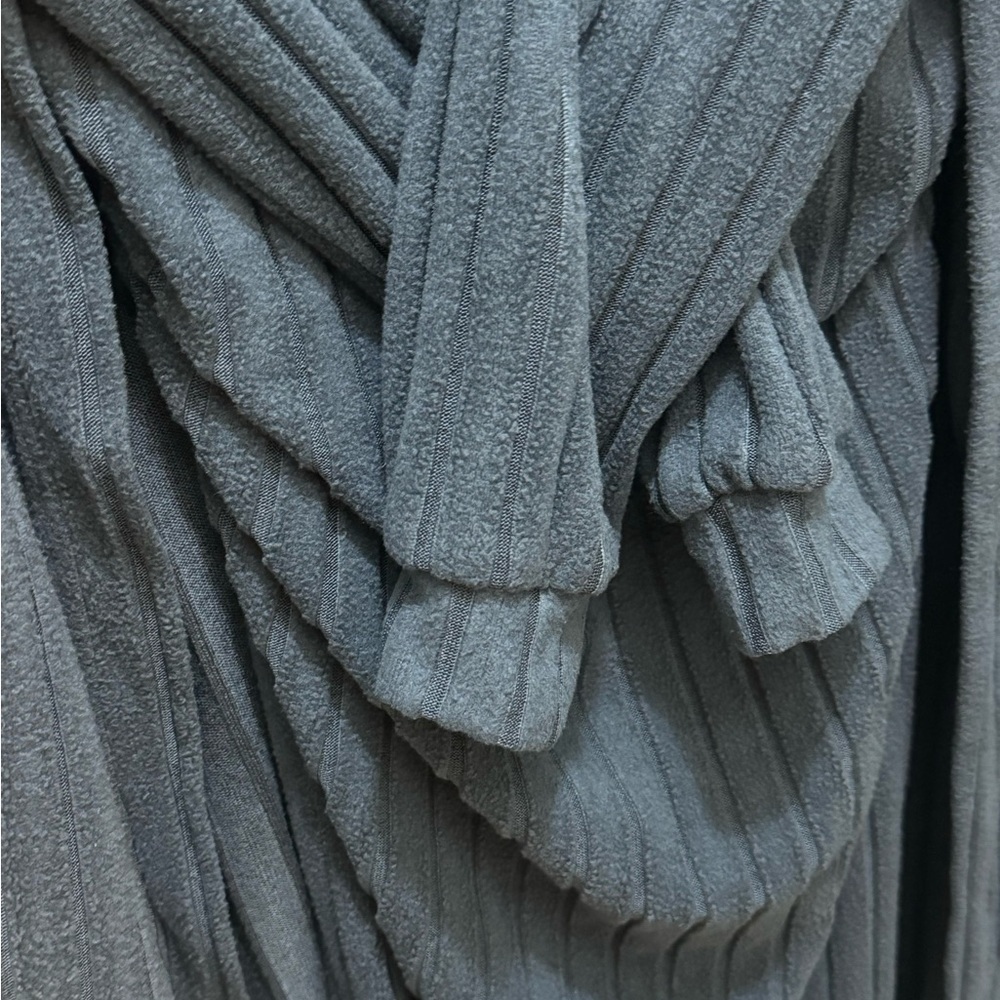 2 Pc Shein Ezwear Solid Ruched Split Thigh Ribbed… - image 5